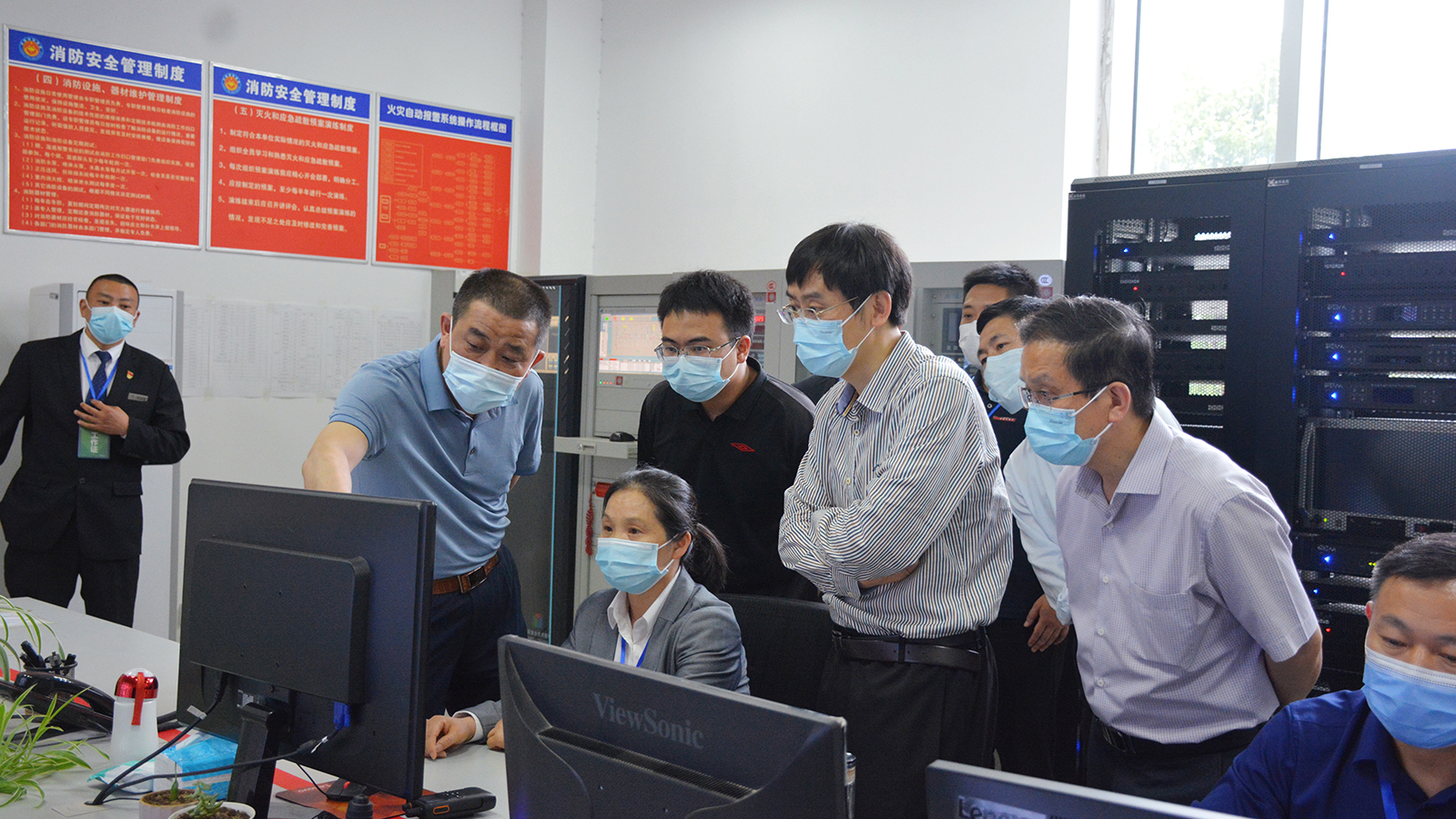 六安市市長(zhǎng)潘東旭赴必一運(yùn)動(dòng)集團(tuán)考察調(diào)研